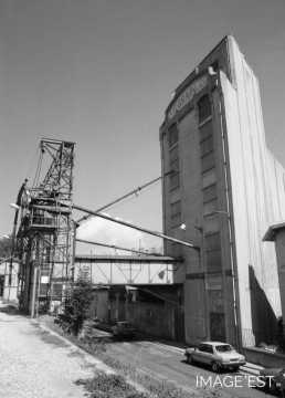Ponton et silo des Grands Moulins Vilgrain (Nancy)